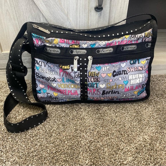Lesportsac Bags Lesportsac Deluxe Everyday Bag Countries States Machine Washable Poshmark